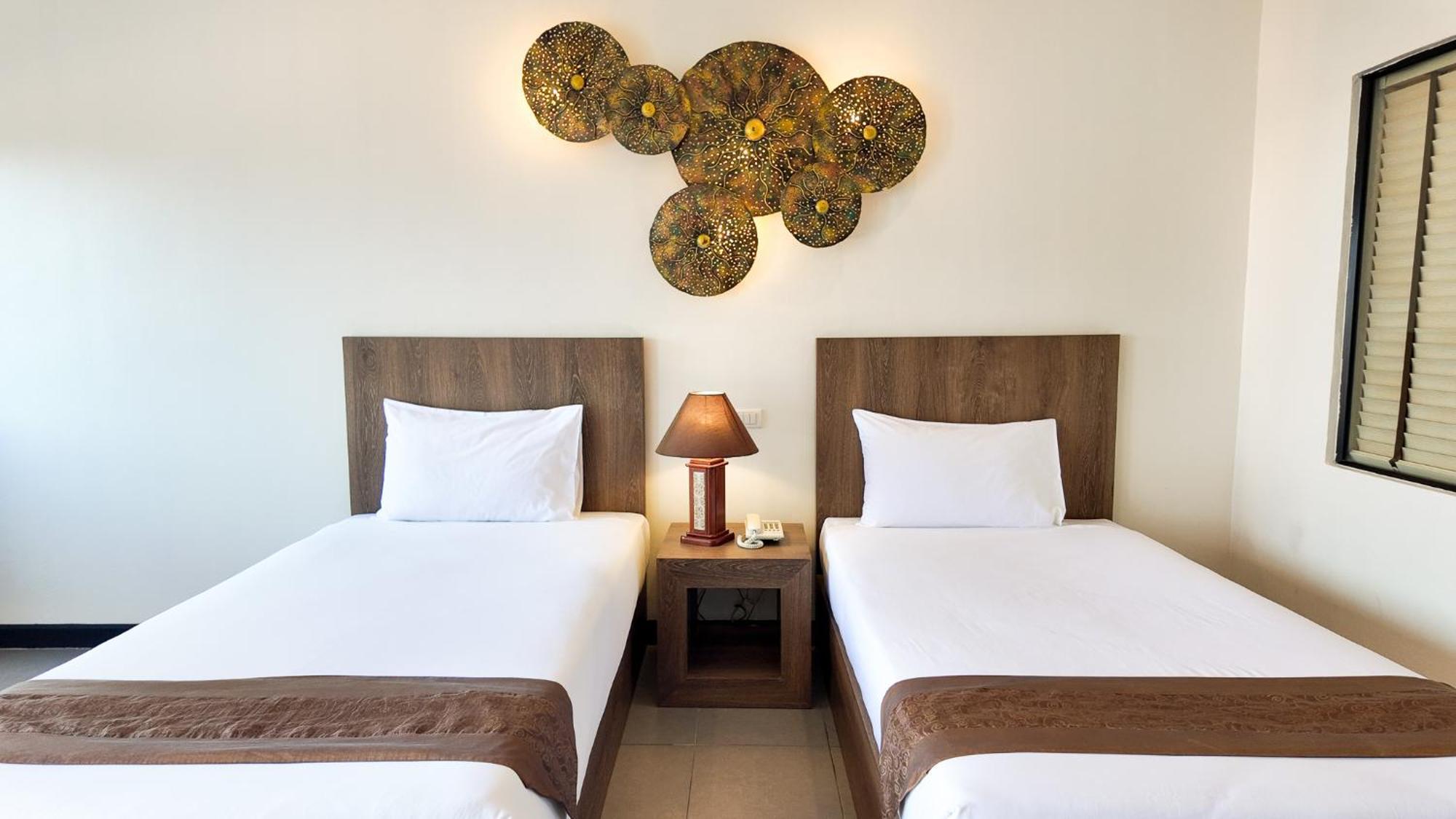 Youdee Hotel Patong - Formerly Meir Jarr Hotel Patong Exterior photo