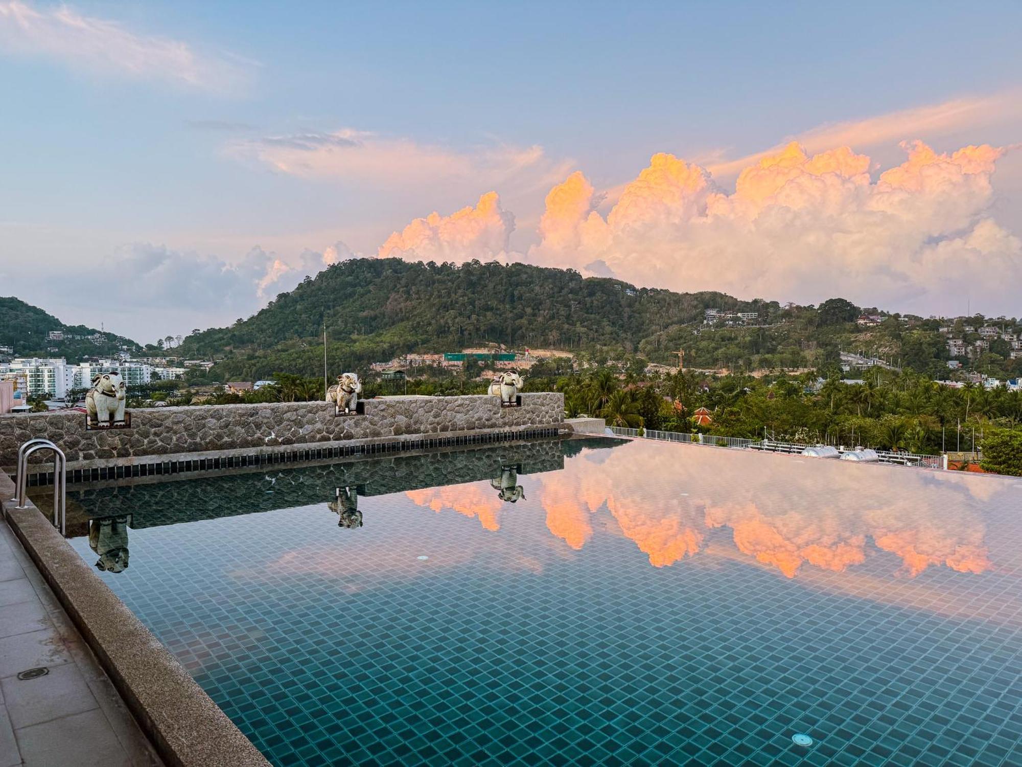 Youdee Hotel Patong - Formerly Meir Jarr Hotel Patong Exterior photo